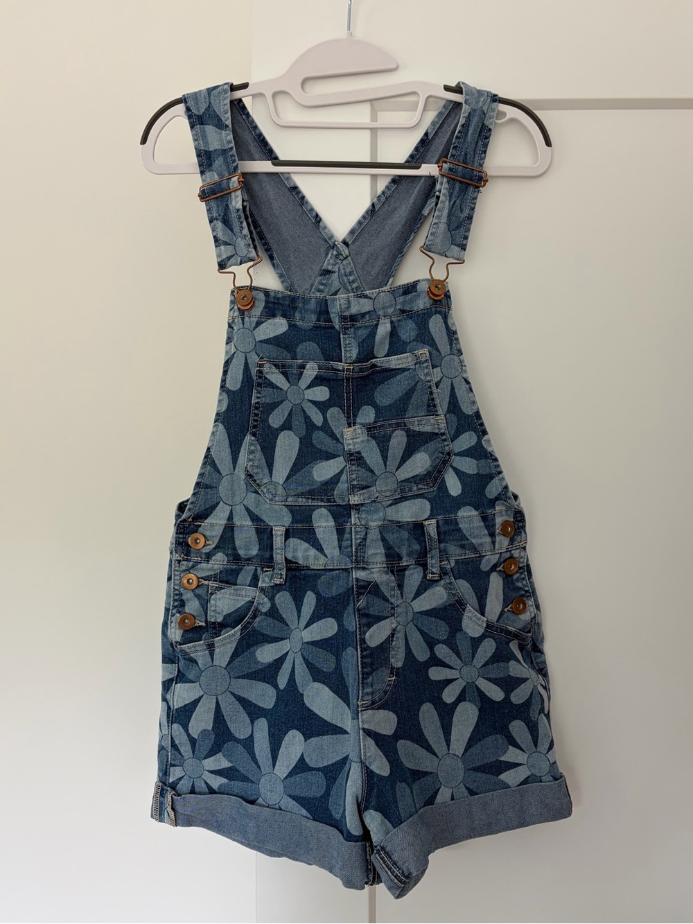 No Boundaries Blue Floral Denim Overall Shorts Small